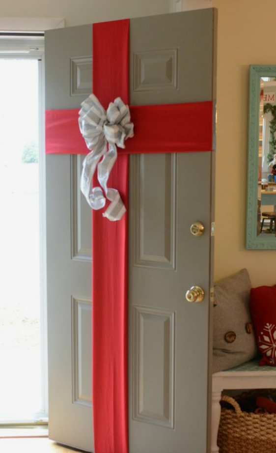Turning a door into a gift